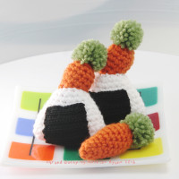 Amigurumi Carrot Onigiri  ニンジンおにぎりのあみぐるみ